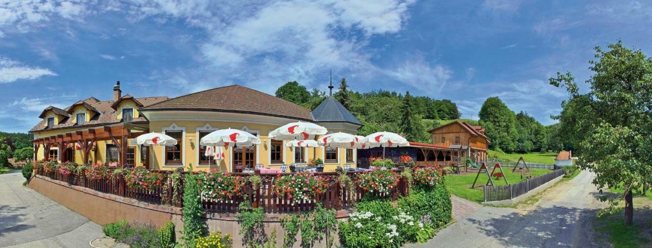 Krumbach  Gaestezimmer Buchegger מראה חיצוני תמונה
